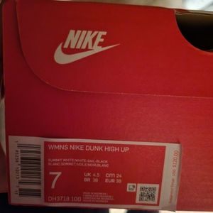 Women's size 7 Nike Dunk High Up- White